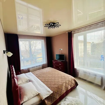 דירה шевченка,60 - семицвіт